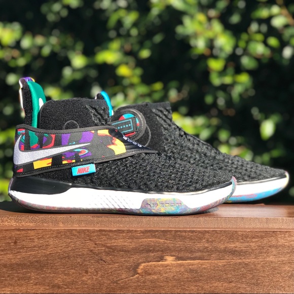 Nike Air Zoom UNVRS Flyease Basketball Shoes - Picture 8 of 10